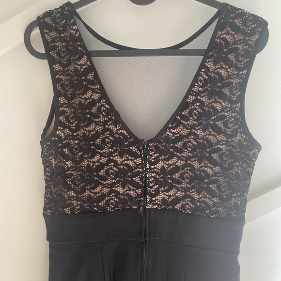 Le Chateau Lace and mesh dress Black size S - Picture 7 of 9